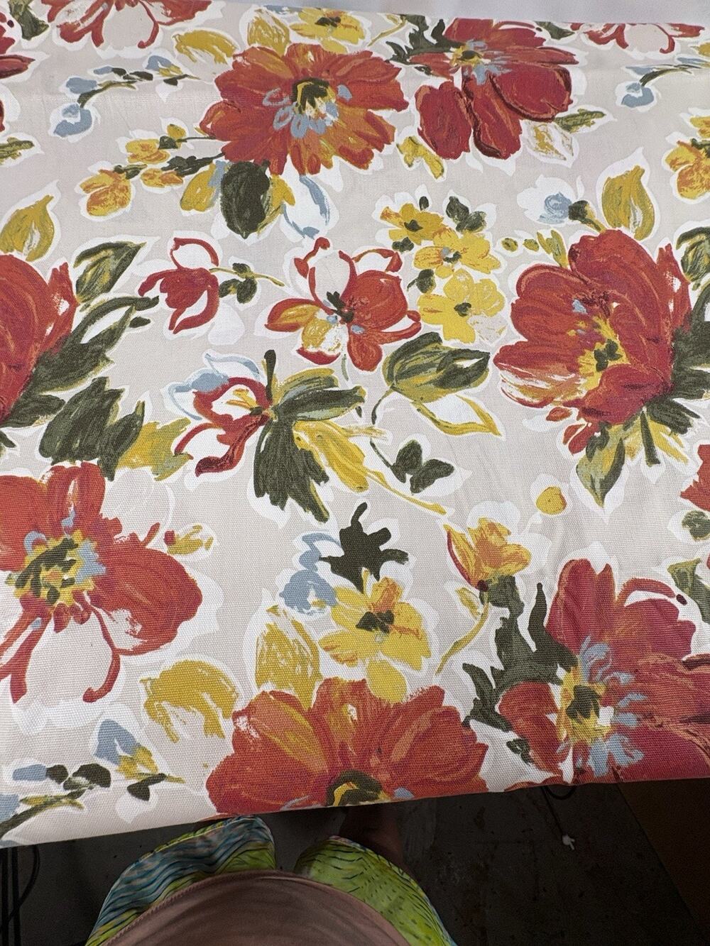 CYNTHIA ROWLEY 100% Polyester Orange Floral Tablecloth 60 x 100